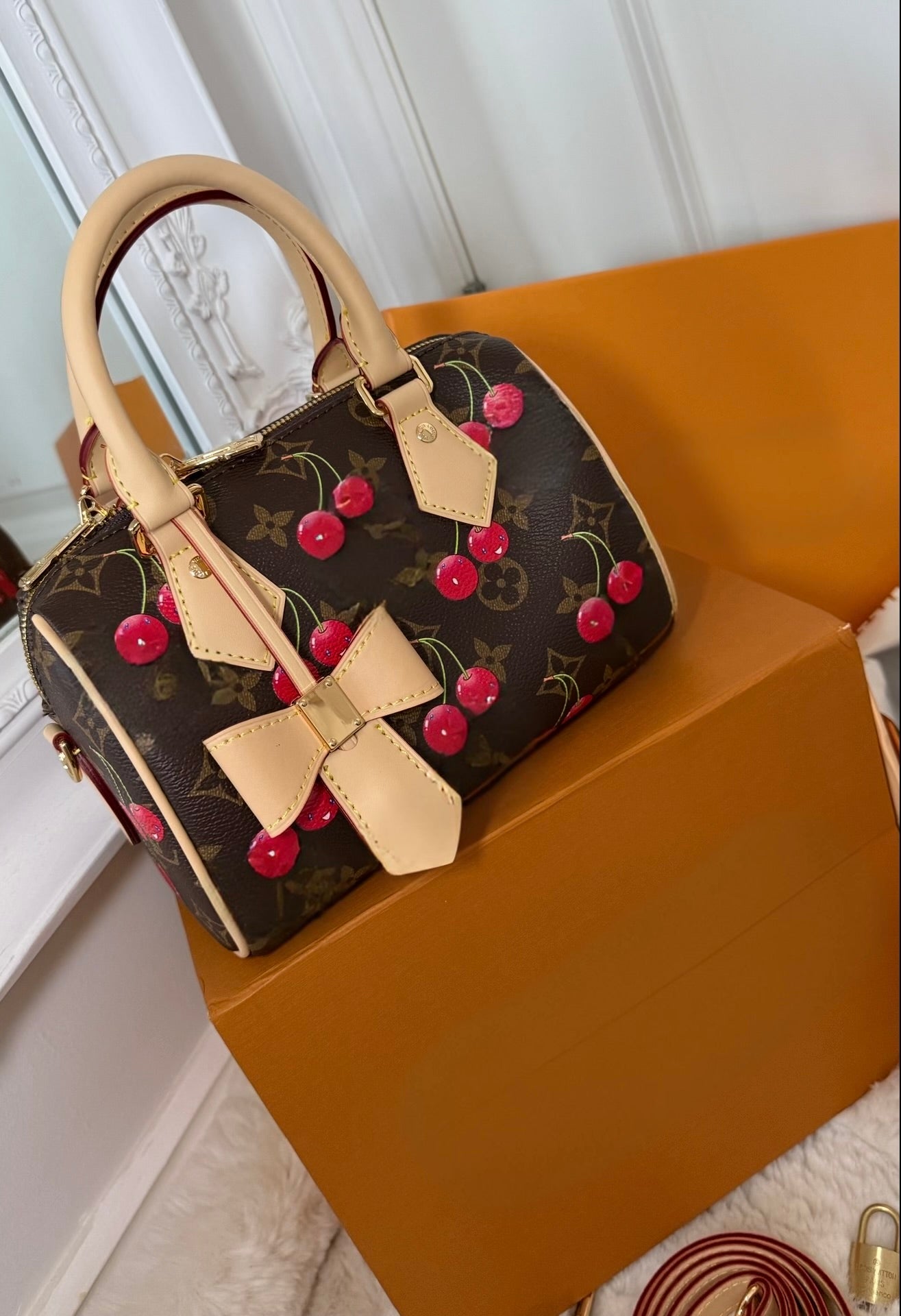 Brown cherry set
