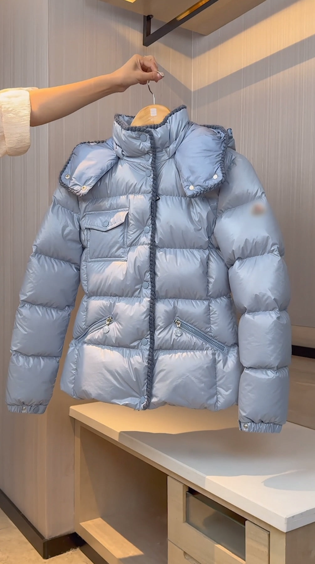 Blue coat no shine Finnish