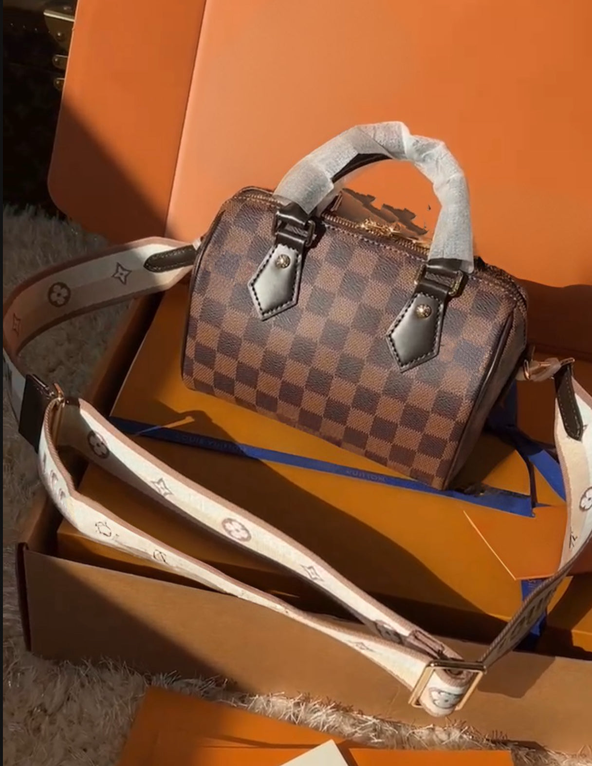 Brown grid 20cm bag