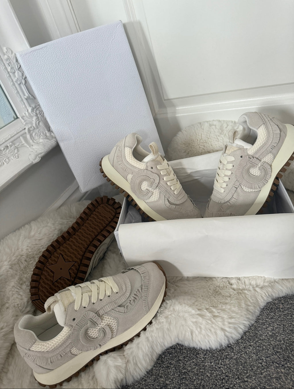 Cream/beige trainers size 5
