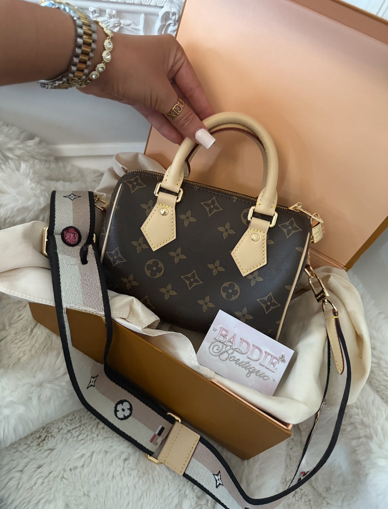 20cm pink strap bag