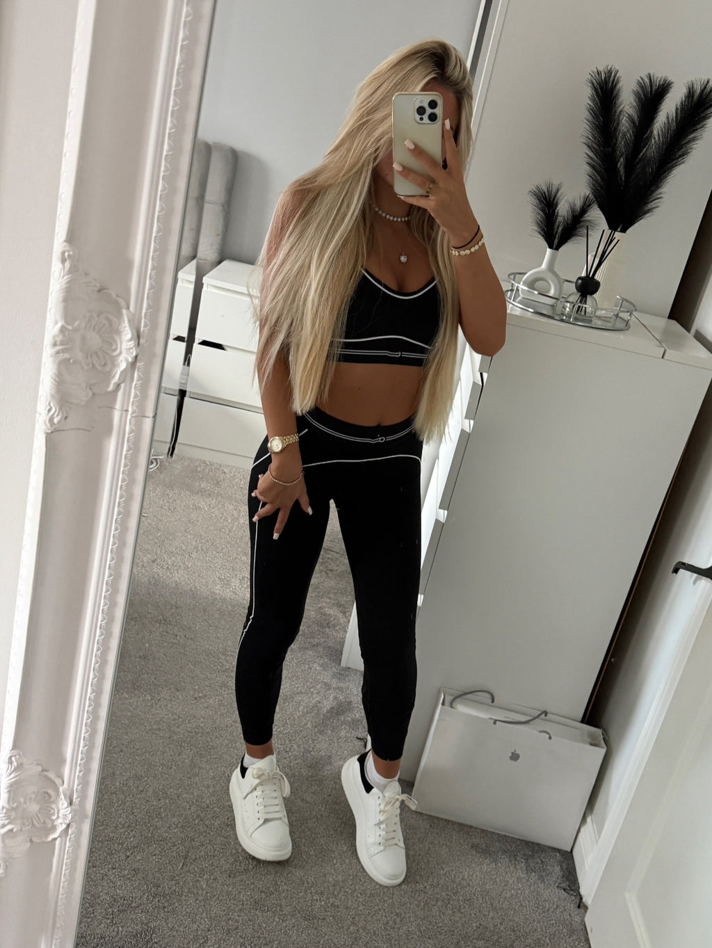 Black set