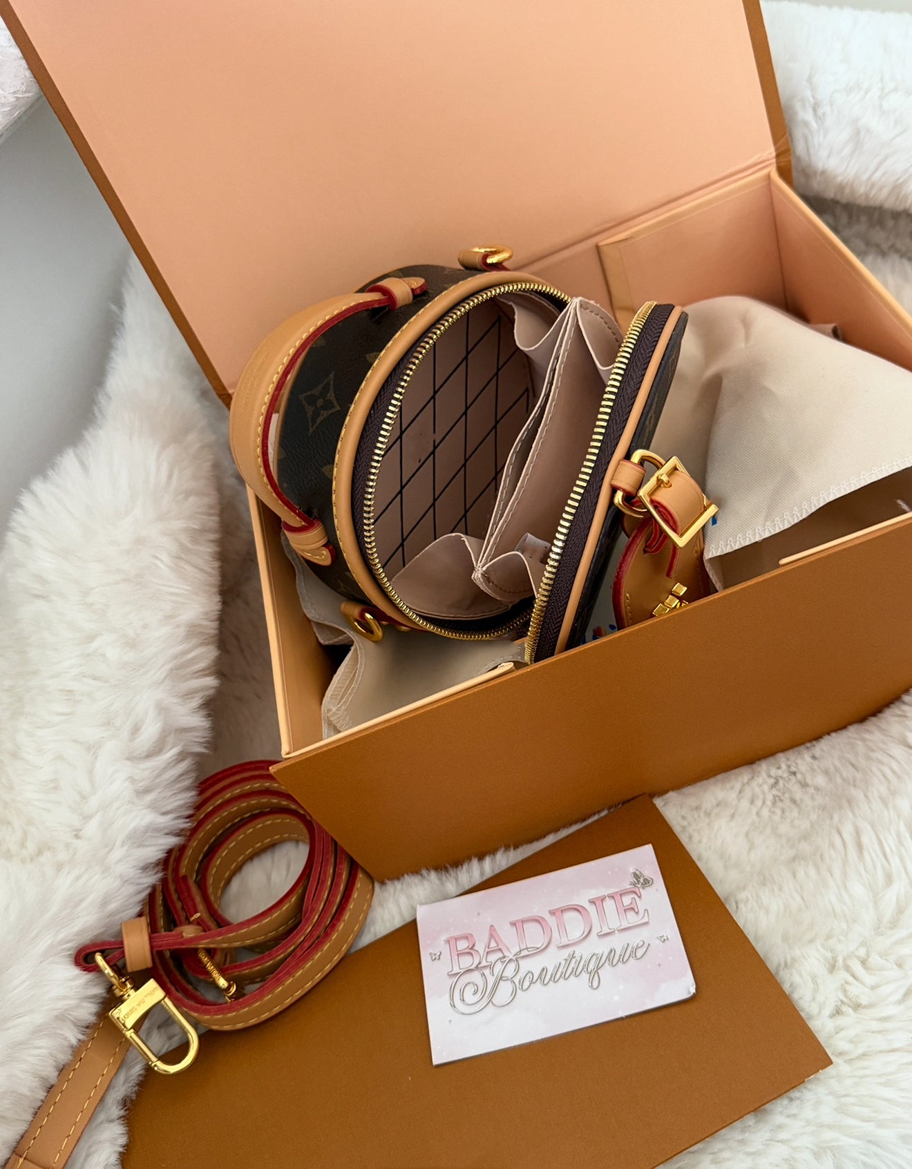 Round brown bag