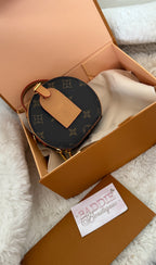 Round brown bag
