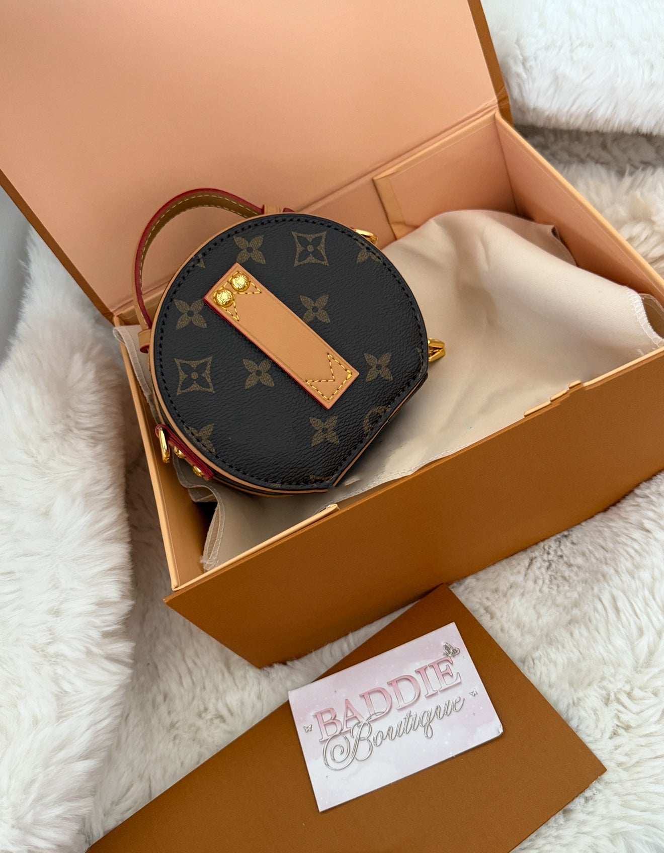 Round brown bag